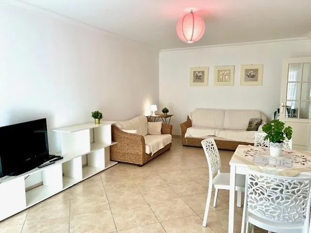 Very Bright T2 Near Apartamento *